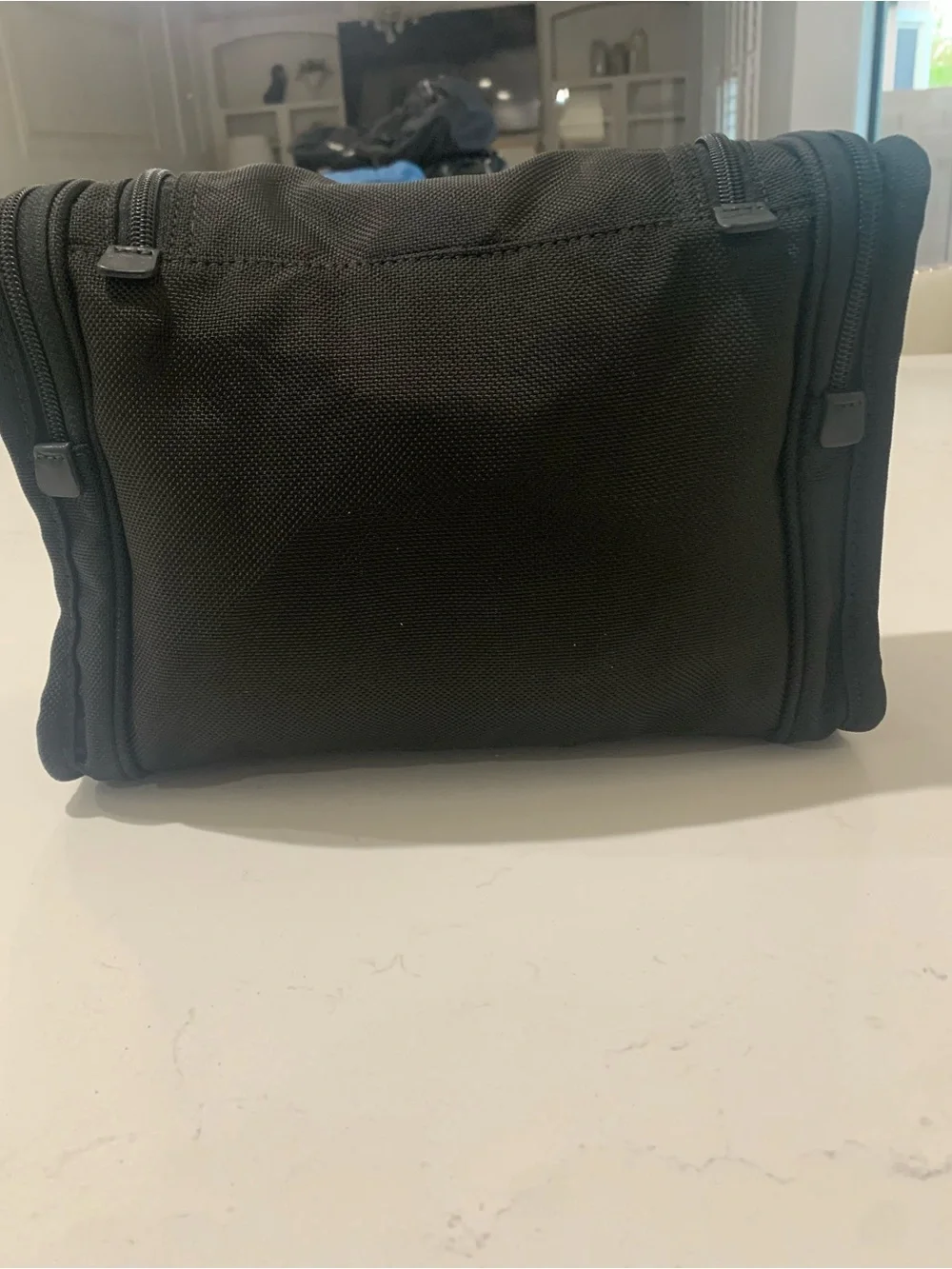 TUMI Alpha Hanging Travel Kit Bag